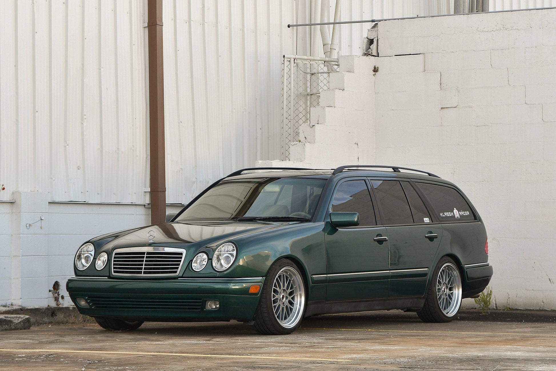 PRO TRAK | Gunmetal Polished Lip | 18x8.0 ( 5x100 ) — photo 3 of 7