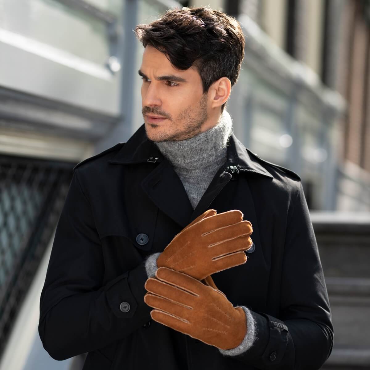 Jack (camel) – Suede leather gloves with luxurious sheep fur lining — photo 2 of 7