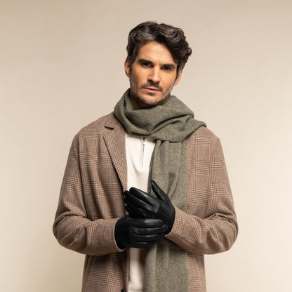 Julian (black) - Classic sheepskin leather gloves with warm fleece lining and touchscreen feature — photo 7 of 10