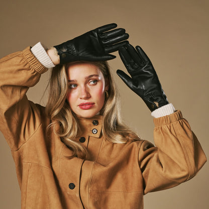 Julietta (black) - Lambskin leather gloves with plush rabbit fur lining and touchscreen feature — photo 9 of 10