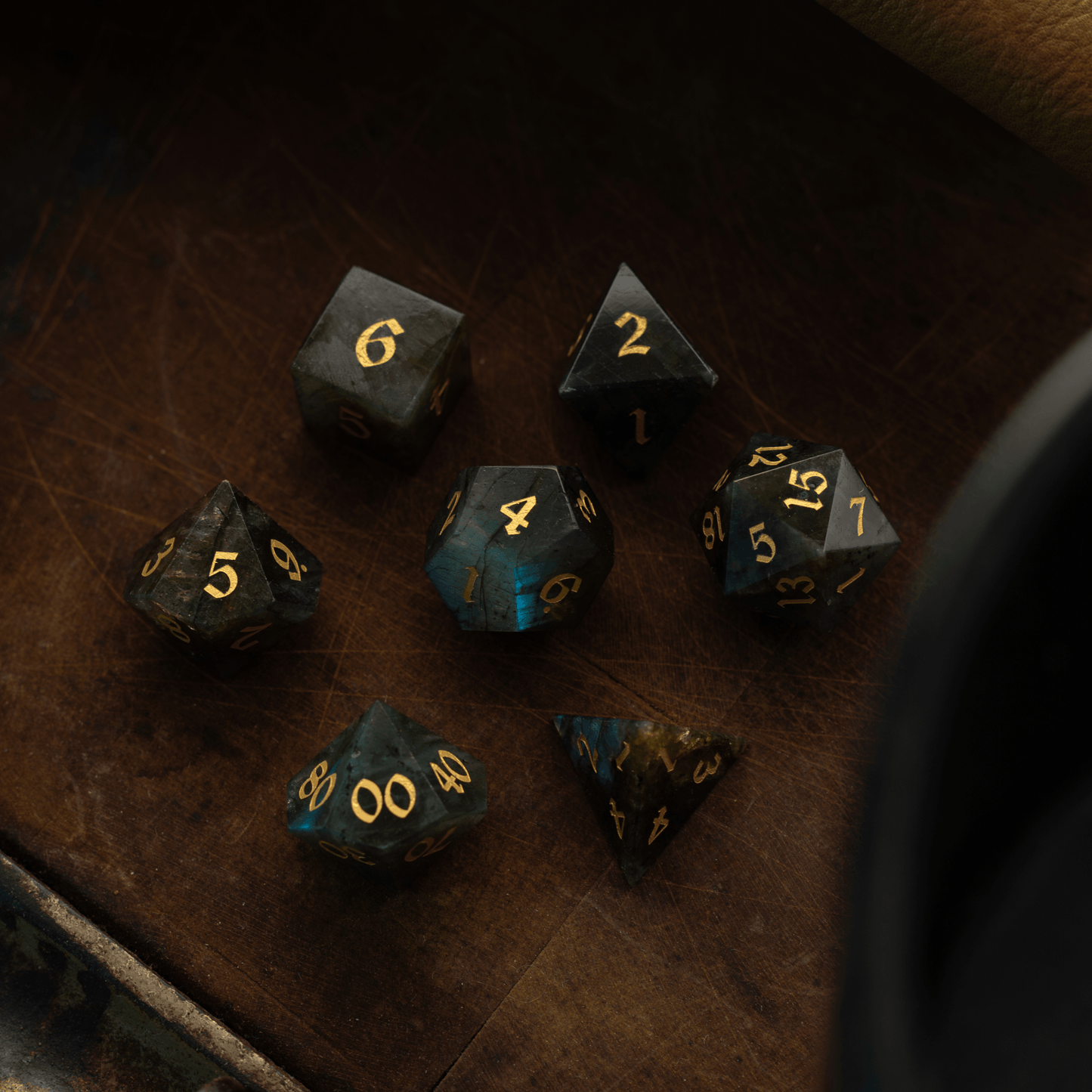 Juego de dados DND de labradorita