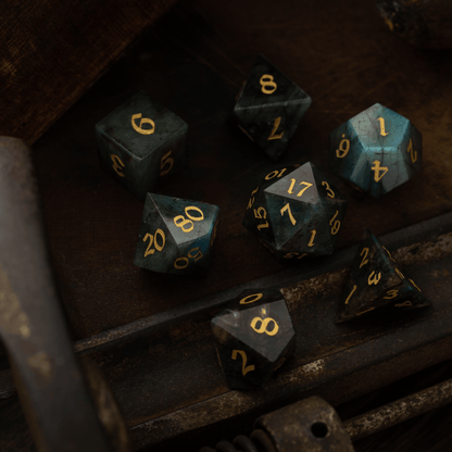 Juego de dados DND de labradorita