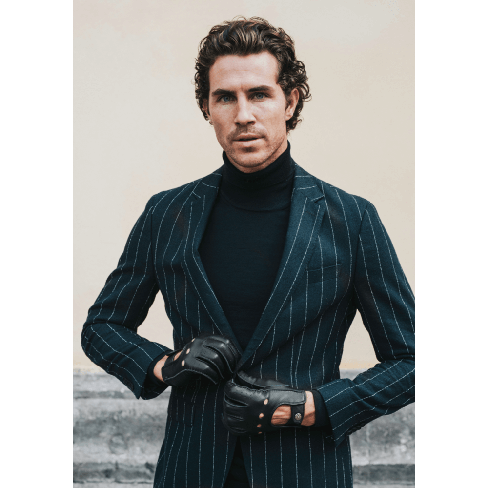 Leonardo (black) - Italian driving gloves made of American deerskin leather — photo 2 of 10