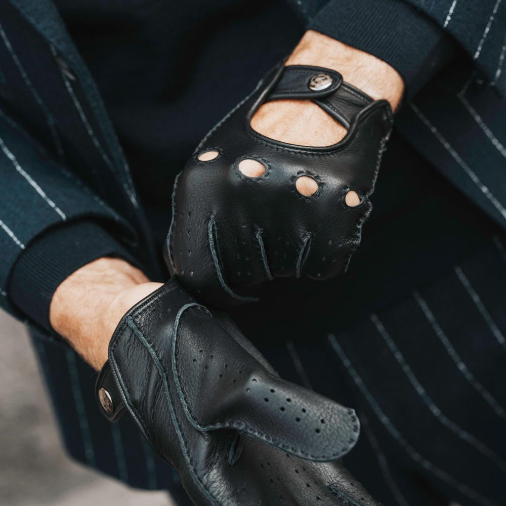 Leonardo (black) - Italian driving gloves made of American deerskin leather — photo 6 of 10