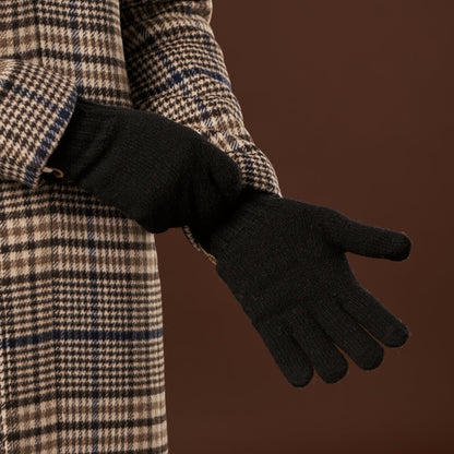 Luciano (black) - Handmade Italian knitted wool gloves with luxurious cashmere lining — photo 7 of 10