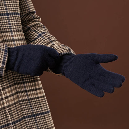 Luciano (dark blue) - Handmade Italian knitted wool gloves with luxurious cashmere lining — photo 7 of 10