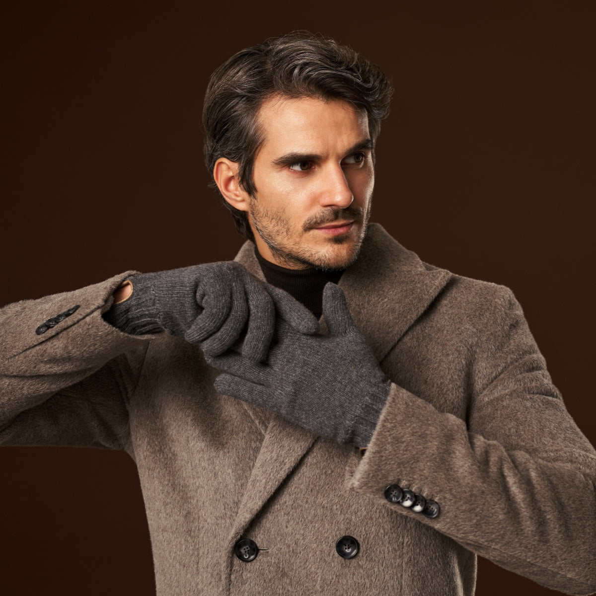 Luciano (grey) - Handmade Italian knitted wool gloves with luxurious cashmere lining — photo 7 of 10