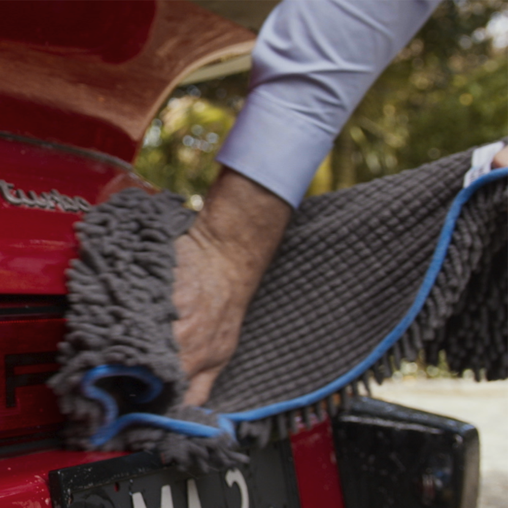 Mach 2 Speed Car Wash Towel – 7x the Size of a Mitt (60 x 30cm / 2 x 1ft) — photo 9 of 9