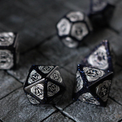 Juego de Dados de DND de Piedras Preciosas, Fuente Plateada de Arenisca Azul Furia de Mago
