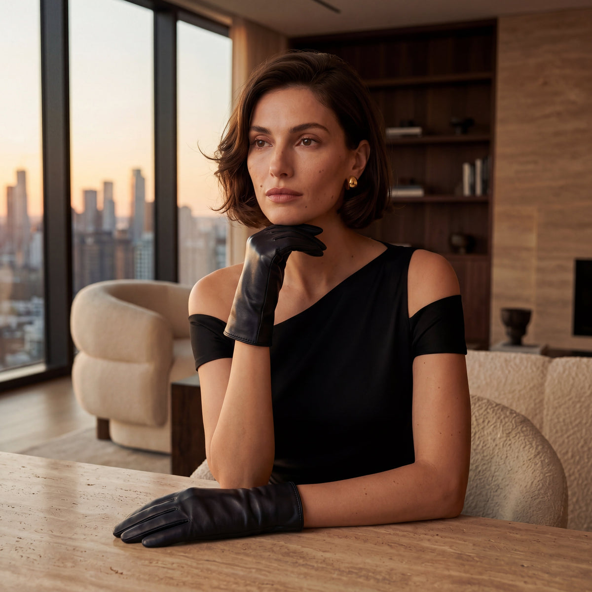 Marcella (black) - Unlined women’s lambskin leather gloves — photo 3 of 10