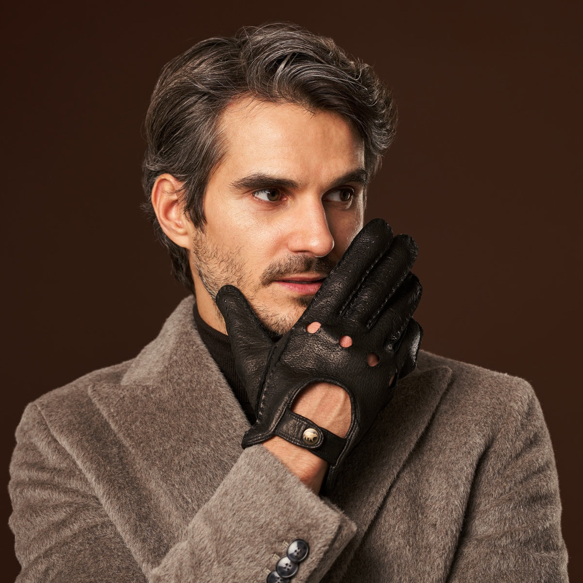 Marcello (black) – Luxurious Italian peccary driving gloves — photo 8 of 10