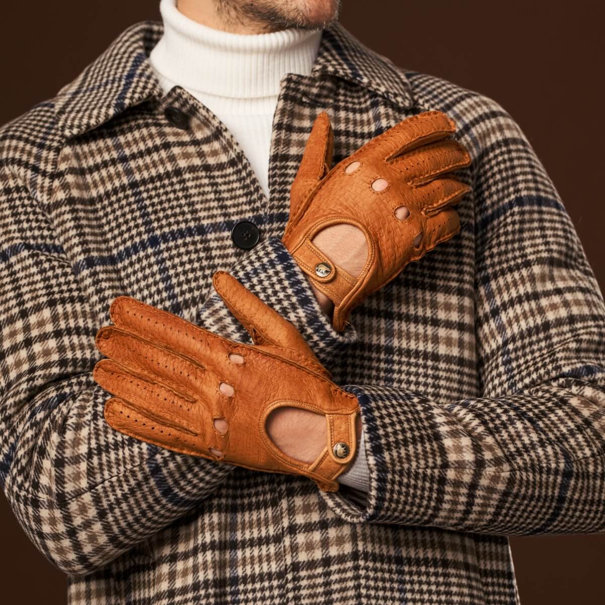 Marcello (brown) – Luxurious Italian peccary driving gloves — photo 10 of 10