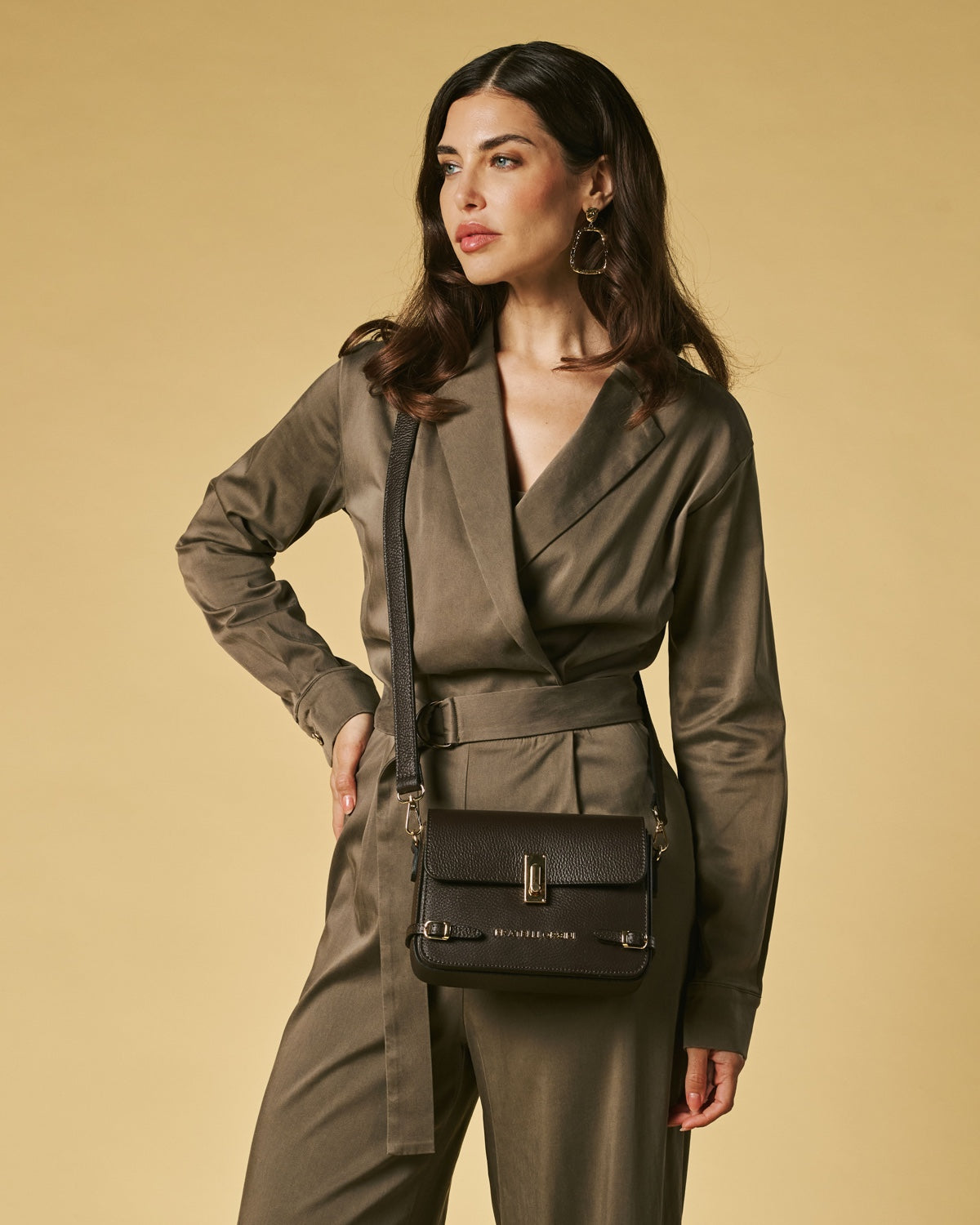 Mirella (dark brown) - Italian calf leather women's crossbody bag (with shoulder strap) — photo 8 of 9