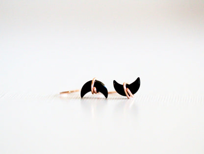Moonbeam Hug Hoops - Black Agate