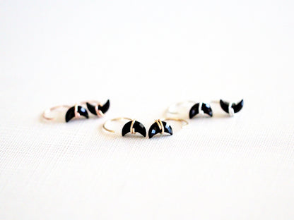 Moonbeam Hug Hoops - Black Agate
