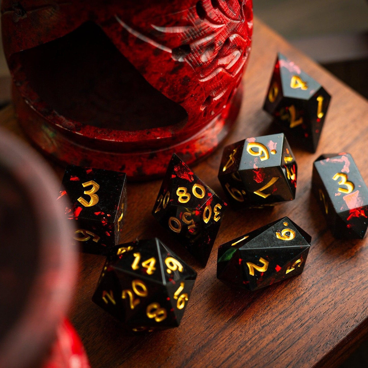 Juego de dados DND de resina hechos a mano Night Blood