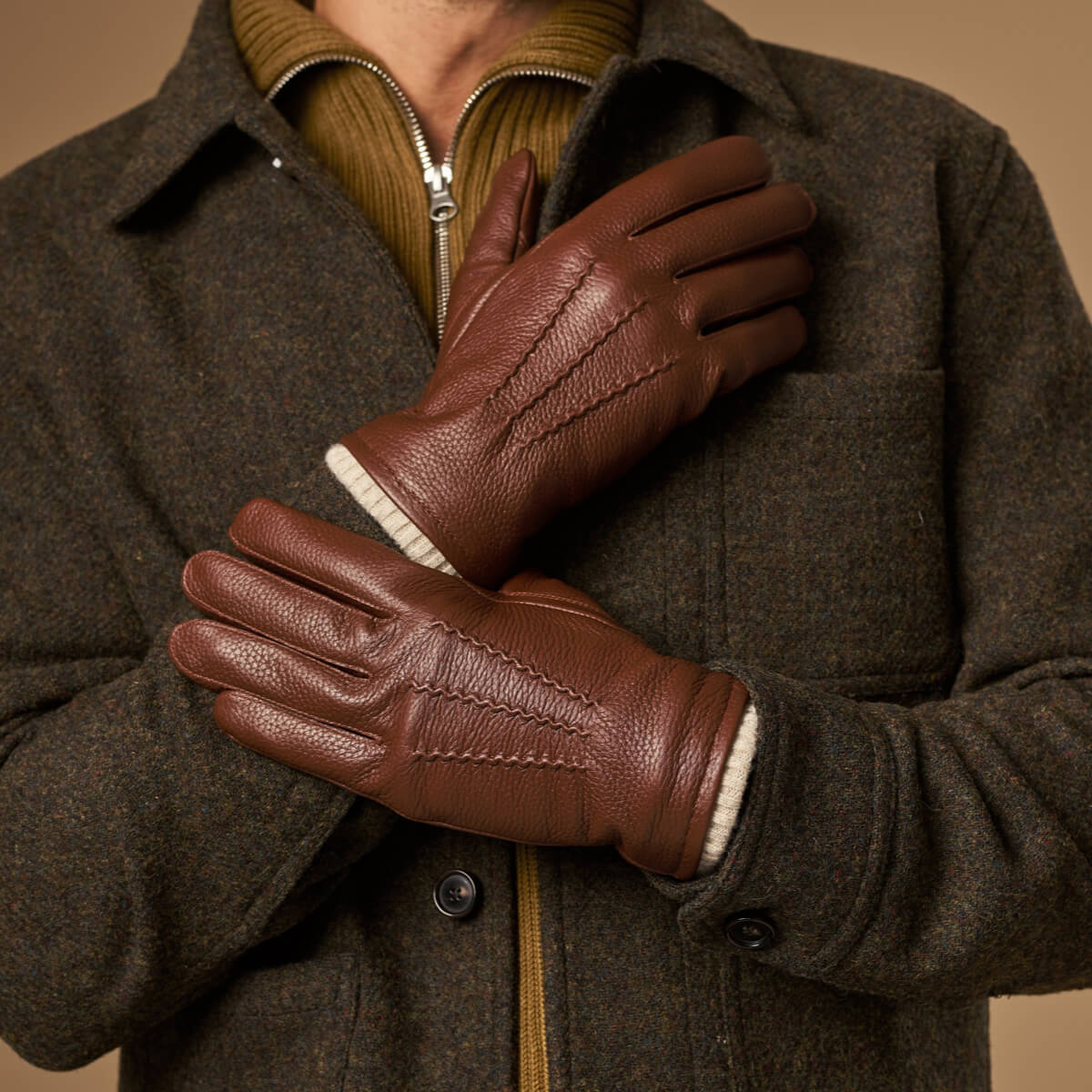 Noah (brown) – Luxurious deerskin leather gloves with warm wool lining — photo 4 of 9