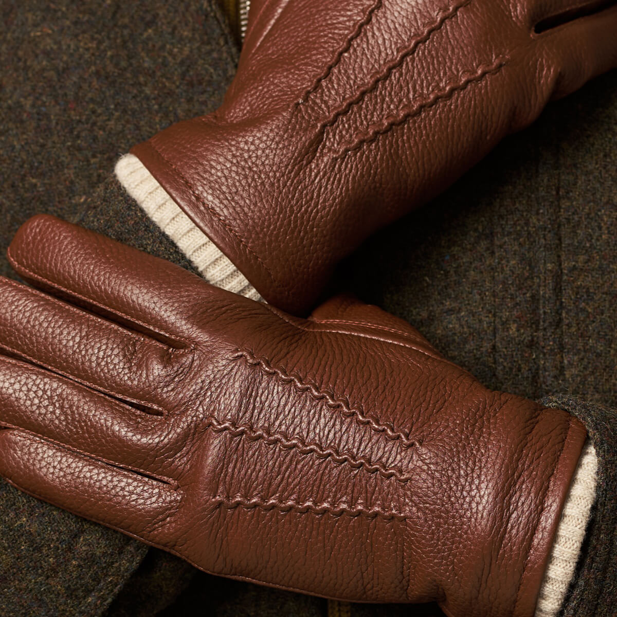 Noah (brown) – Luxurious deerskin leather gloves with warm wool lining — photo 7 of 9