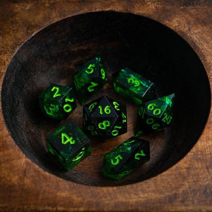 Nox Green Handgemachtes Harz-DND-Würfelset