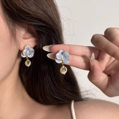 Women's Earless Mori Style Fresh Niche Three-dimensional Ear Clip