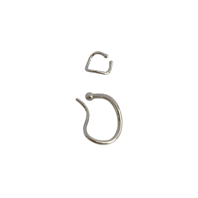 Women's French Retro Twisted Gold Niche Temperament Ear Clip