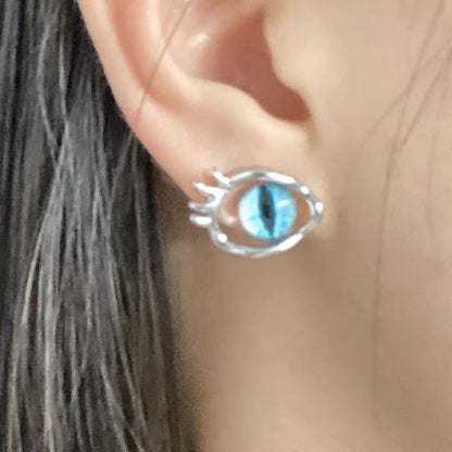 Women's Cat Pupil Simple Niche Design Sier Ear Clip