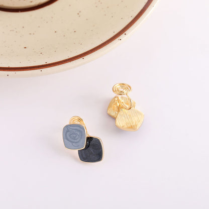 Geometric Mosquito Coil Haze Blue Fashion Sier Ear Clip