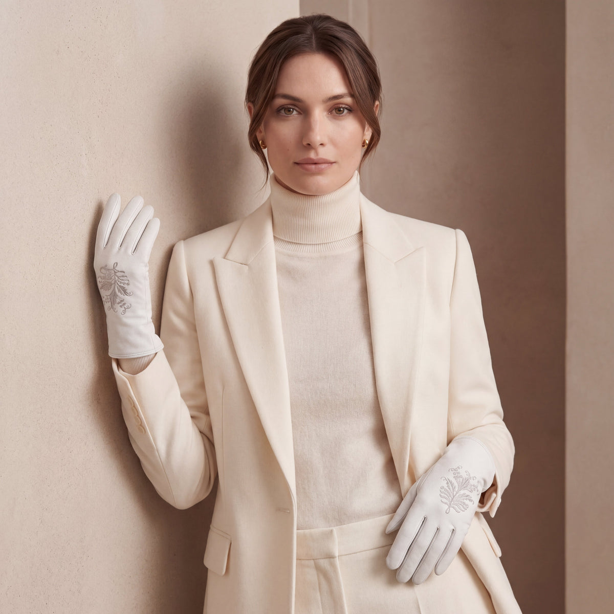 PZ01G (white) – Unlined Italian lambskin embroidered dress gloves — photo 6 of 10
