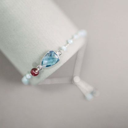 Rhodolite Garnet Gold Isla Bracelet