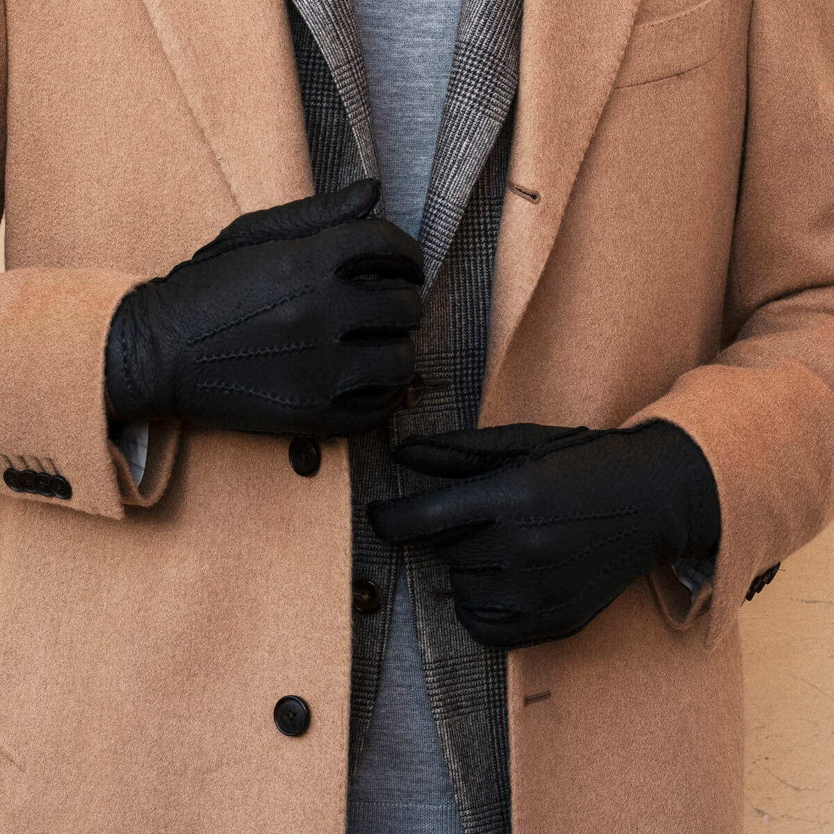 Antonio (black) – Luxurious Italian peccary leather gloves with cashmere lining — photo 10 of 10