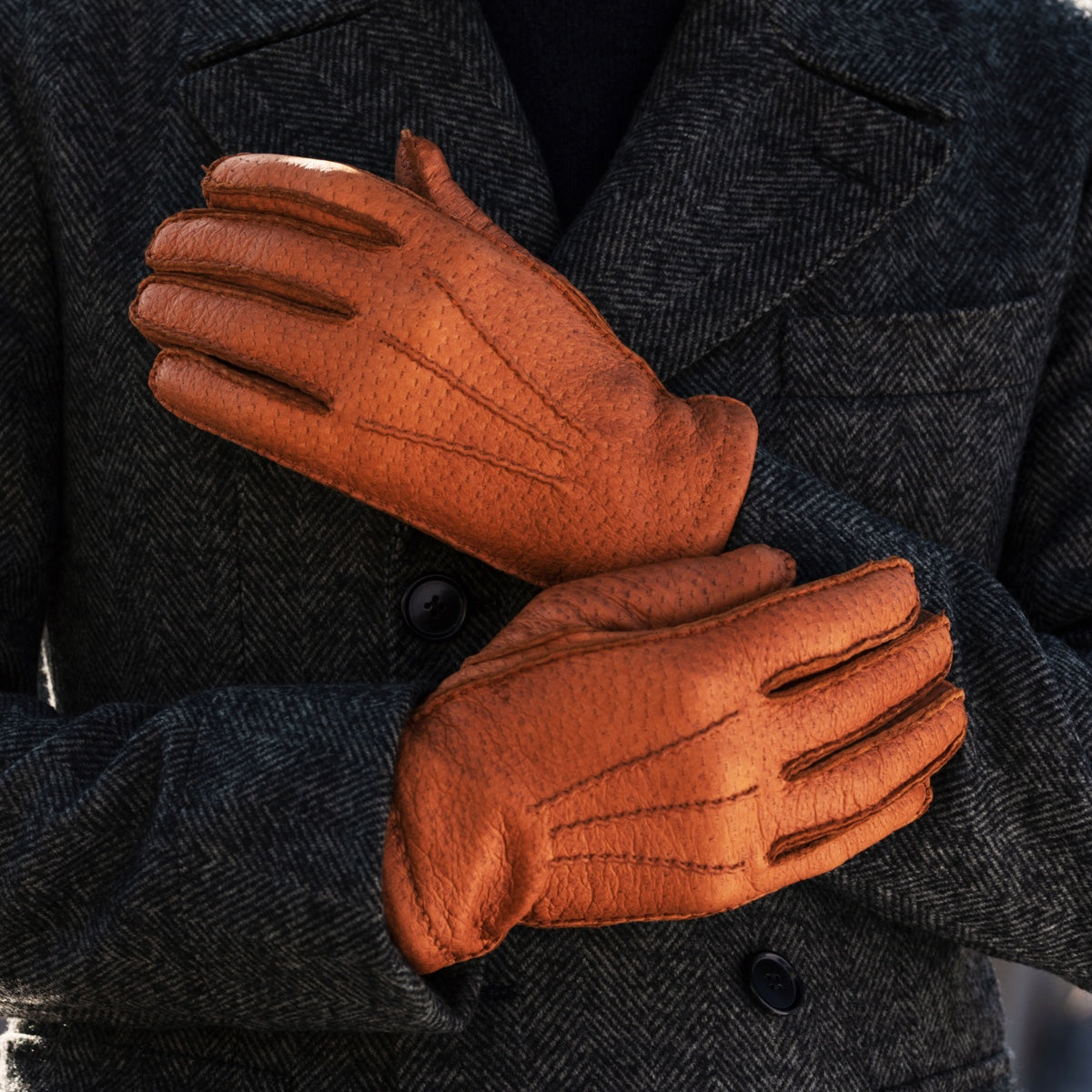 Antonio (brown) – Luxurious Italian peccary leather gloves with cashmere lining — photo 9 of 10