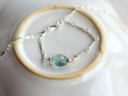 Pura Necklace
