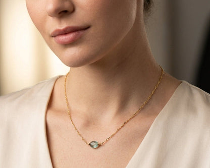 Pura Necklace