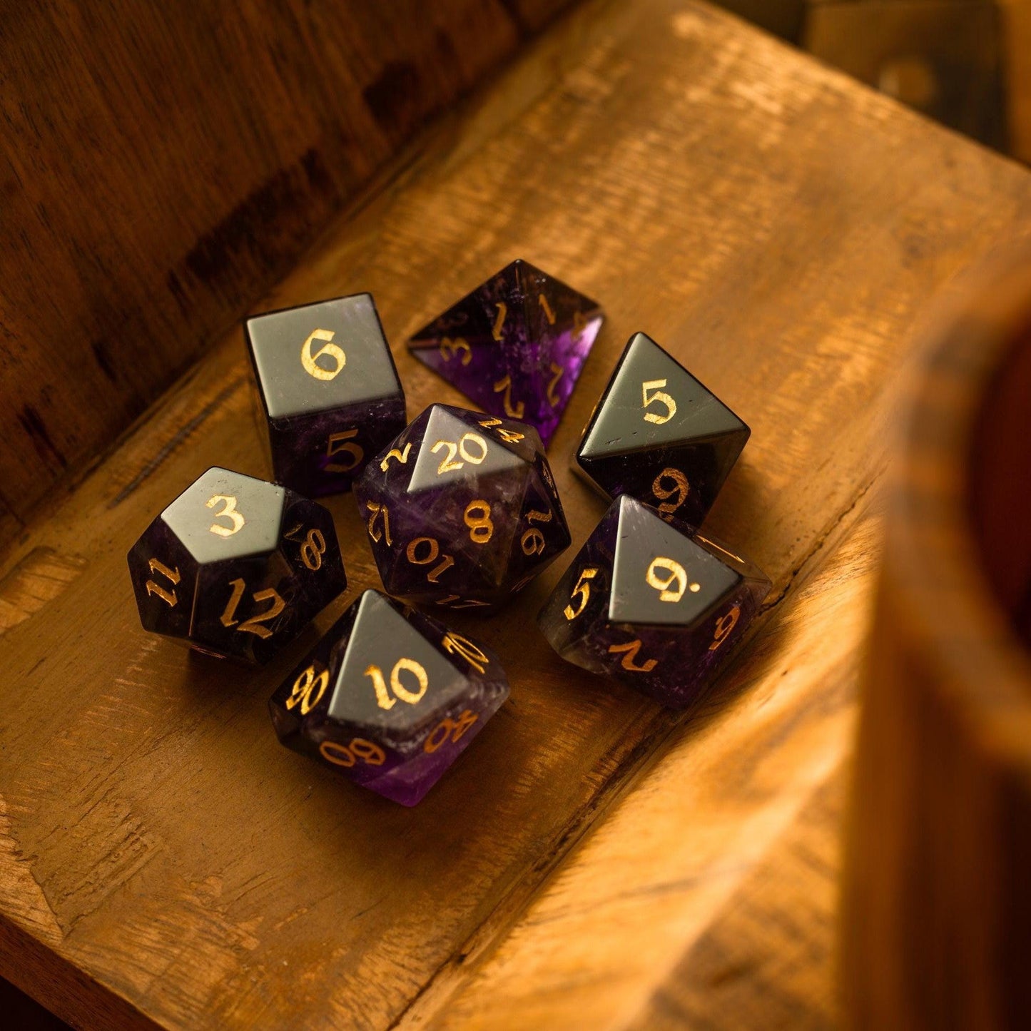 Lila Edelstein Amethyst DND Würfel-Set