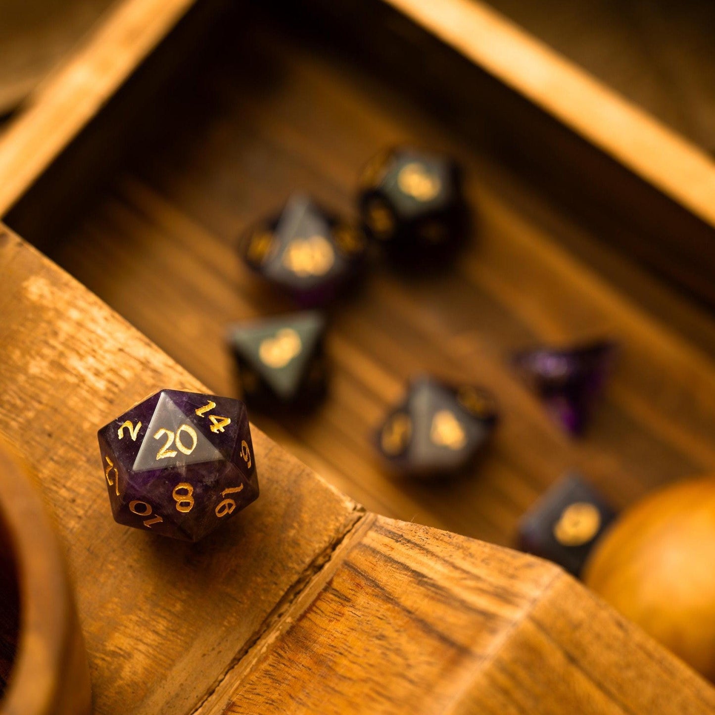 Lila Edelstein Amethyst DND Würfel-Set