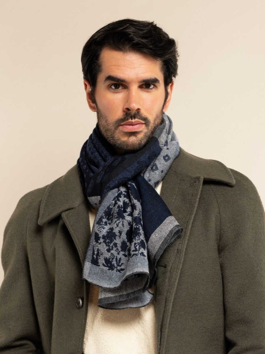 Federico (grey/blue) - Warm and soft Italian scarf from wool blend — photo 2 of 10