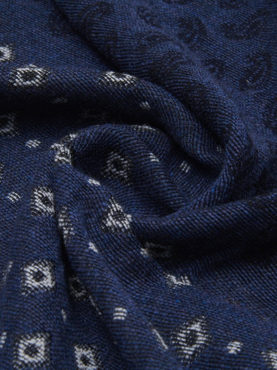 Federico (grey/blue) - Warm and soft Italian scarf from wool blend — photo 4 of 10