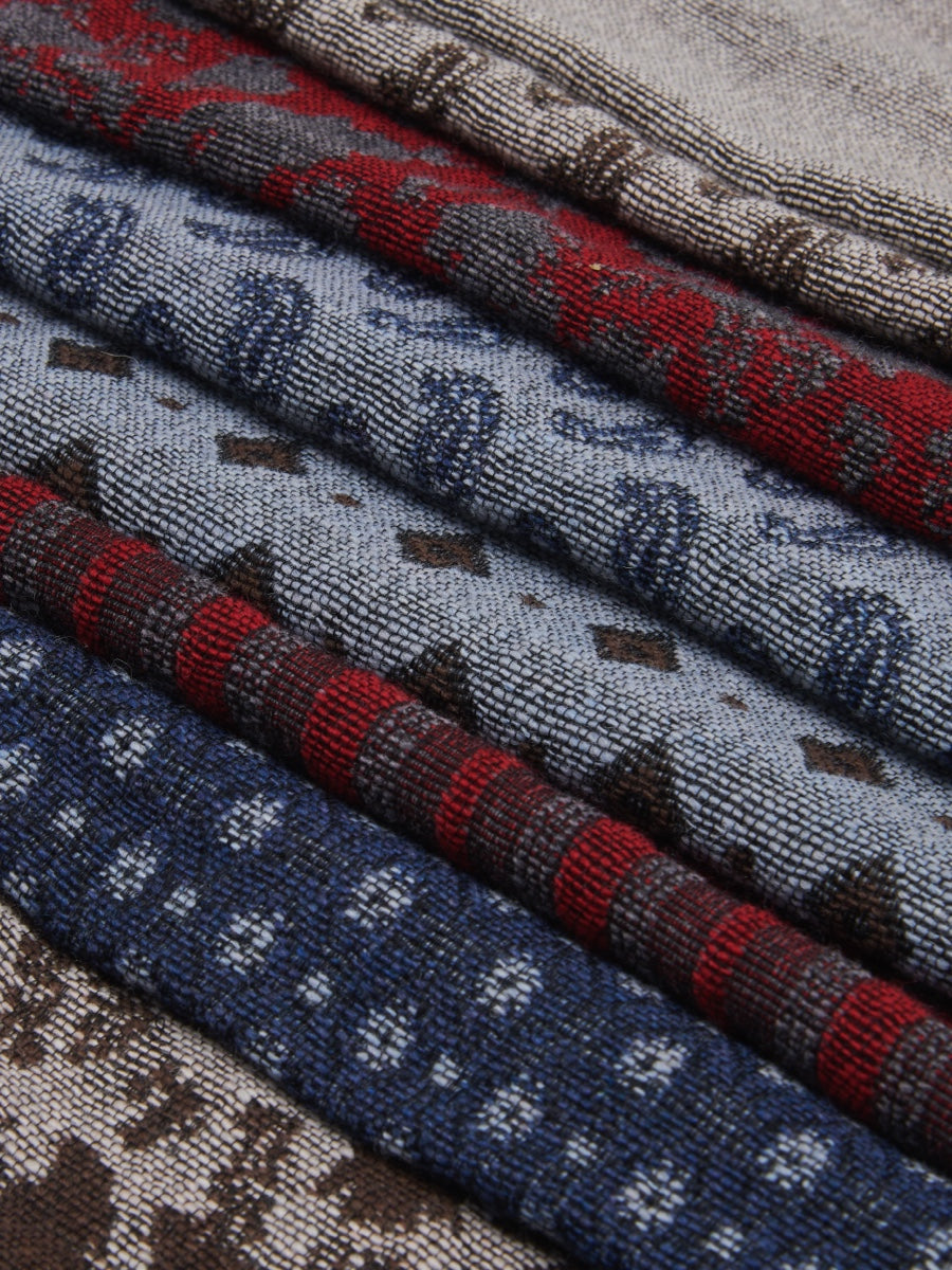 Federico (red/blue) - Warm and soft Italian scarf from wool blend — photo 5 of 10