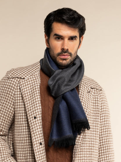 Romeo (blue/grey) - Italian warm and soft scarf made from 100% wool — photo 8 of 10
