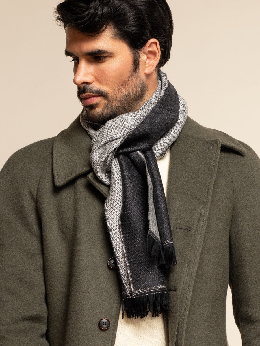 Romeo (blue/grey) - Italian warm and soft scarf made from 100% wool — photo 2 of 9