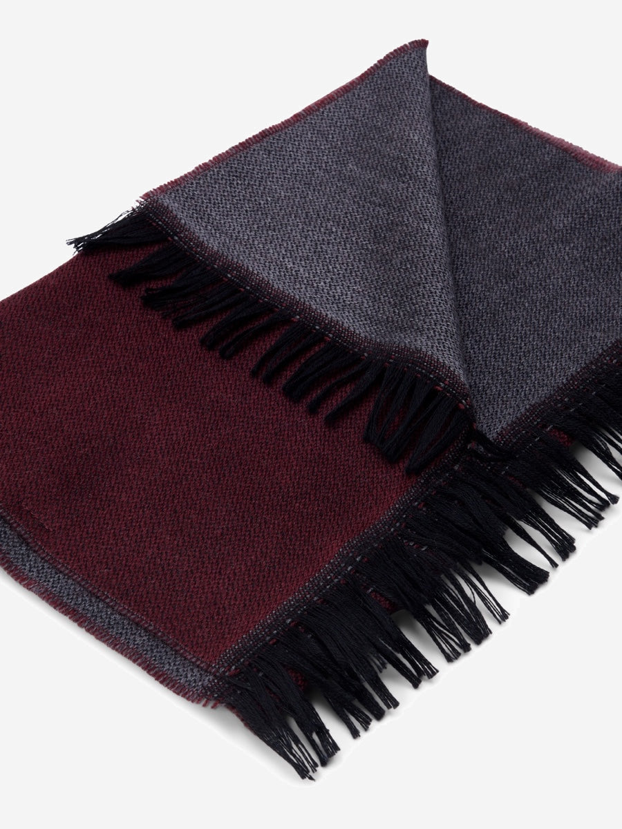 Romeo (red/grey) - Italian warm and soft scarf made from 100% wool — photo 5 of 10