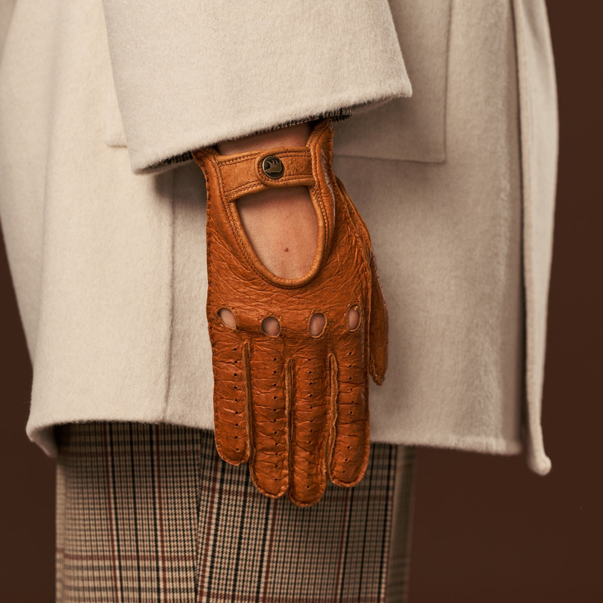 Raffaella (brown) – Luxurious Italian peccary driving gloves — photo 7 of 10