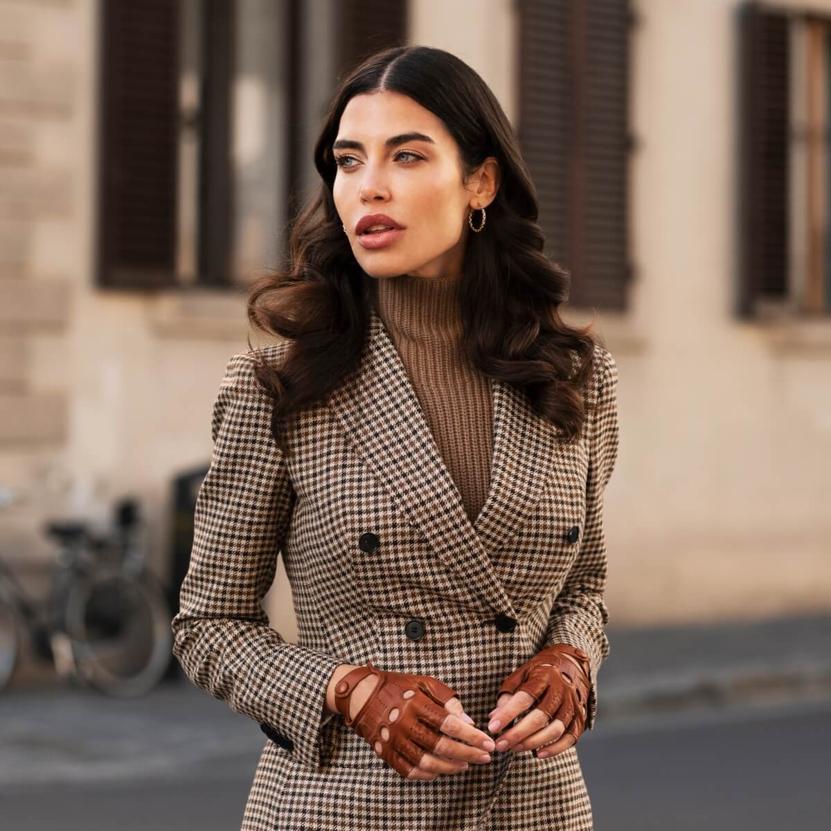 Rossana (cognac) - Italian fingerless lambskin leather driving gloves — photo 4 of 10
