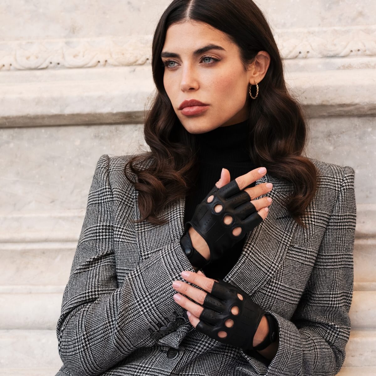 Rossana (black) - Italian fingerless lambskin leather driving gloves — photo 1 of 10
