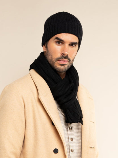 Napoli (black) - Italian 100% cashmere ribbed scarf (unisex) — photo 7 of 10