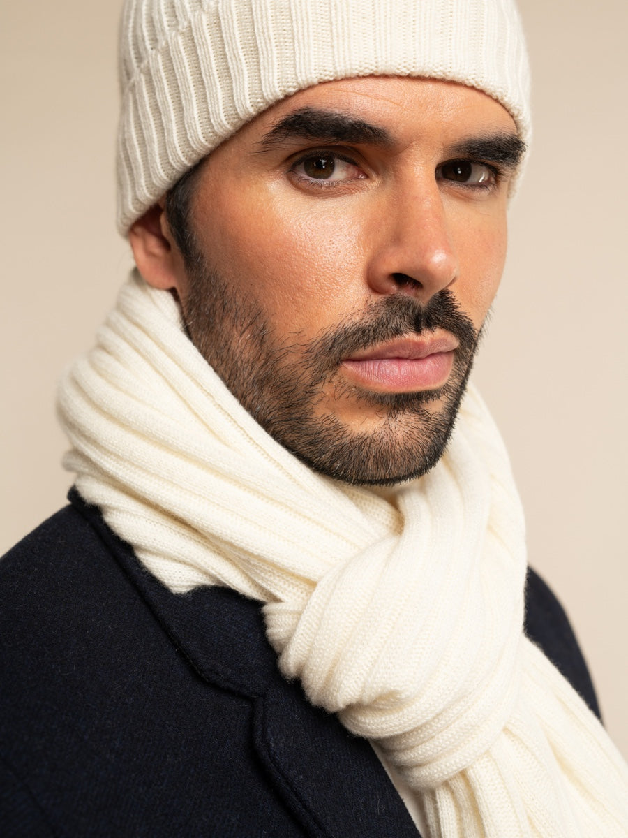Napoli (cream) - Italian 100% cashmere ribbed scarf (unisex) — photo 10 of 10