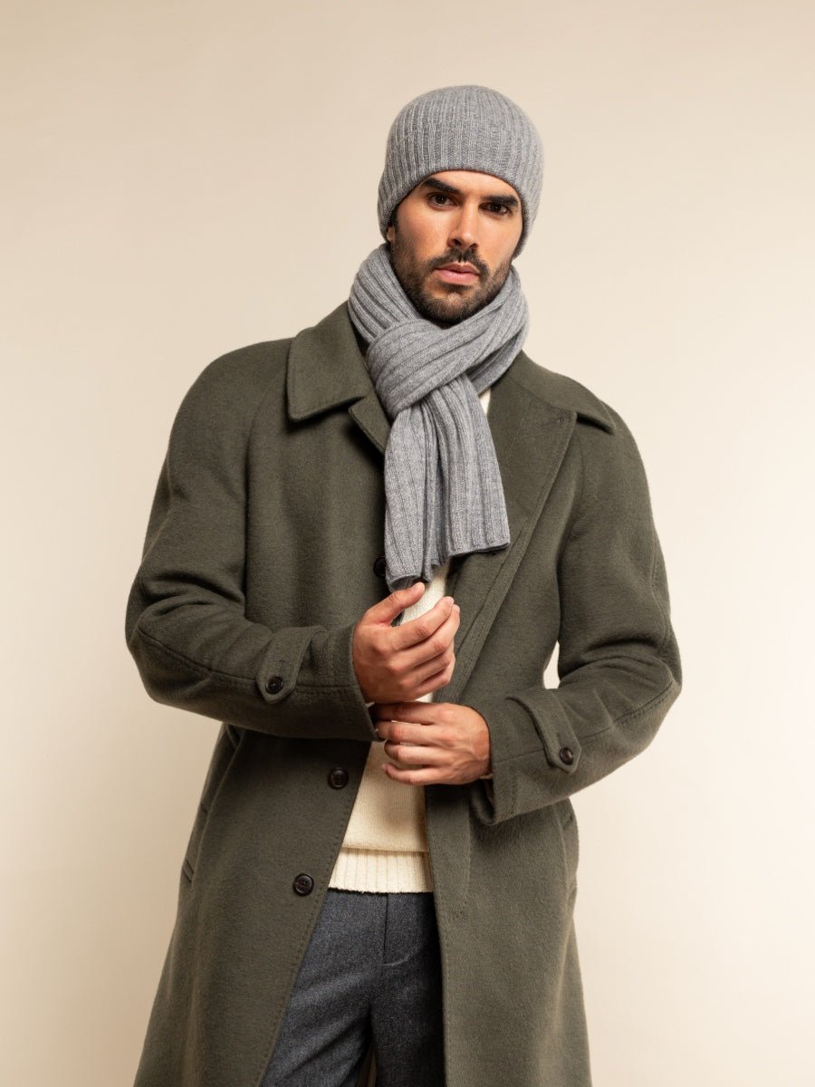 Napoli (light grey) - Italian 100% cashmere ribbed scarf (unisex) — photo 7 of 10