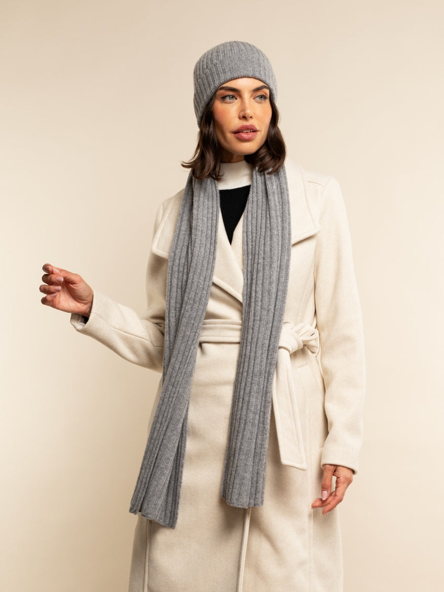 Napoli (light grey) - Italian 100% cashmere ribbed scarf (unisex) — photo 8 of 10
