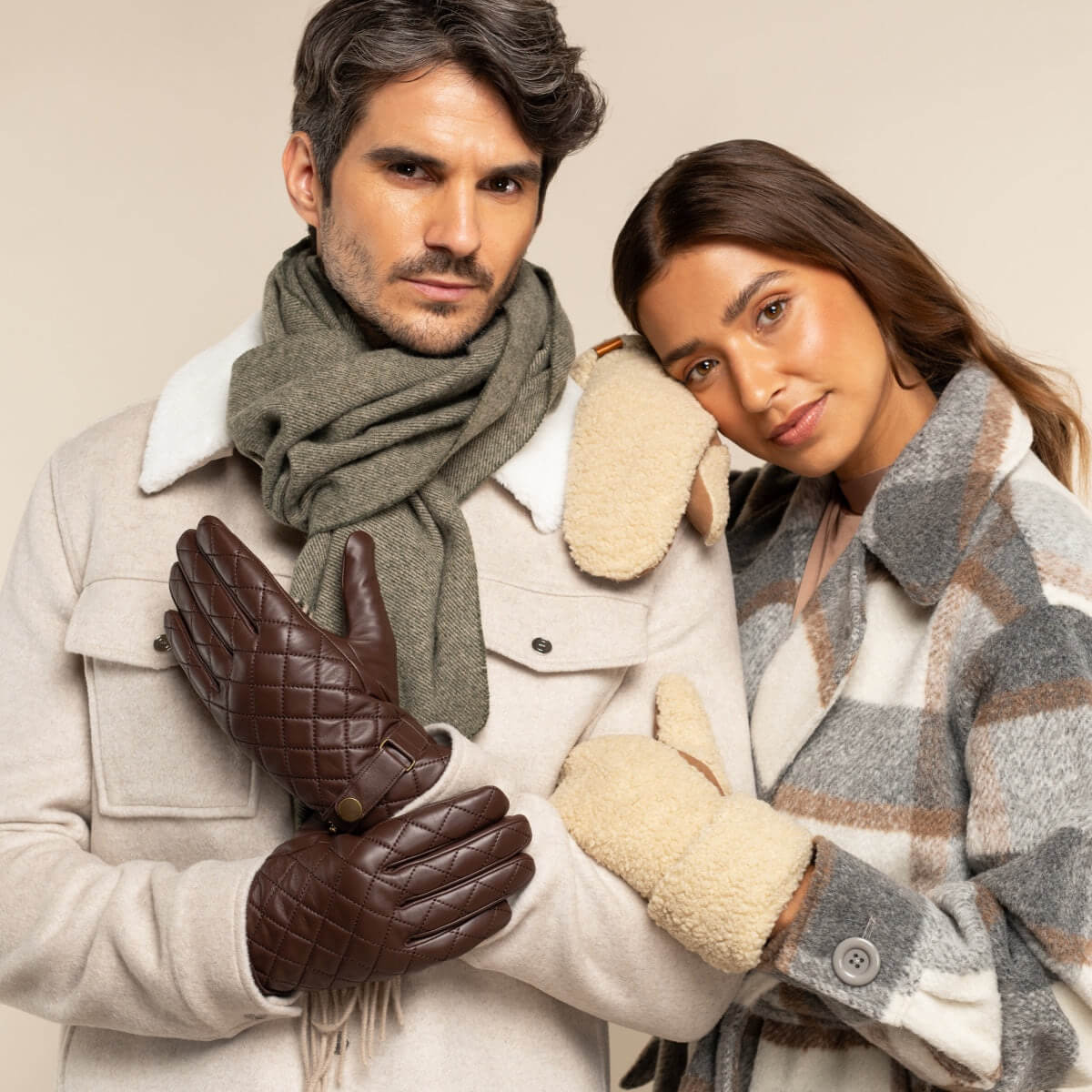 Sebastian (brown) – Sheepskin leather gloves with snap closure & touchscreen feature — photo 7 of 10