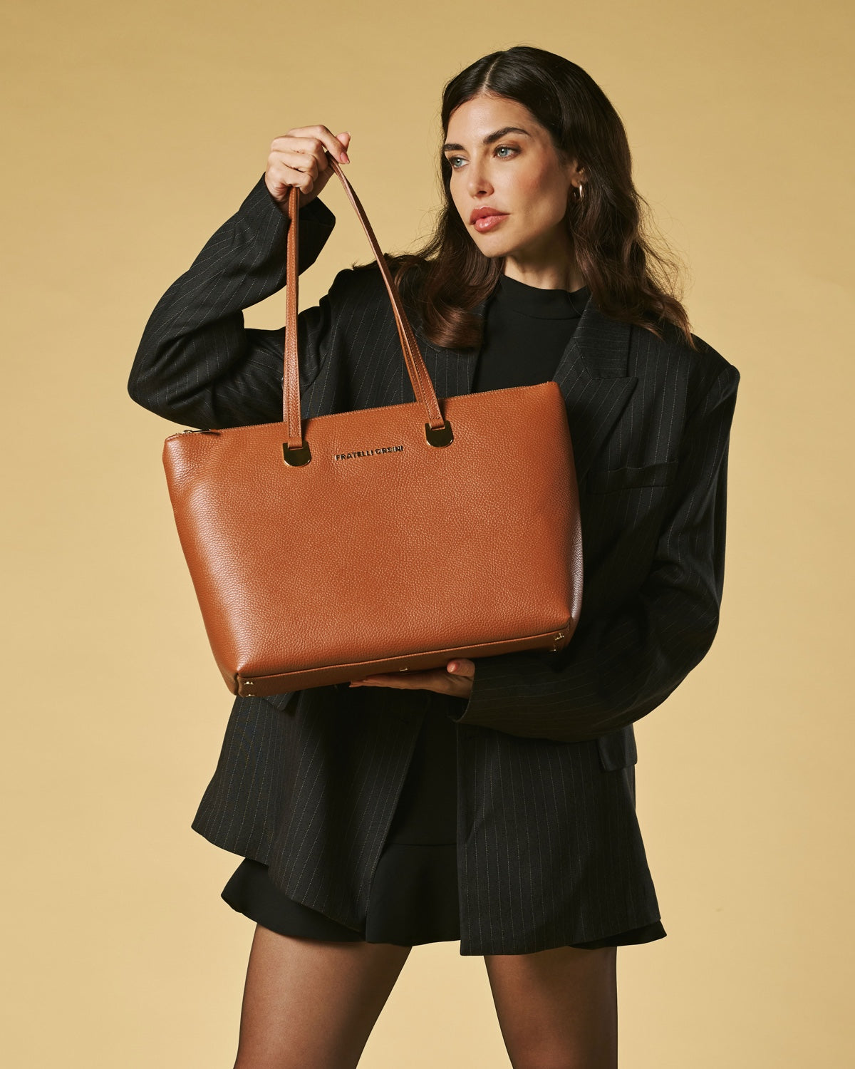 Simona (cognac) - Italian calf leather women's shoulder bag — photo 2 of 7